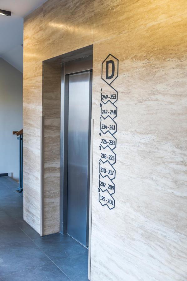 Apartament Z Ogrodkiem I Garazem Posen Exterior foto