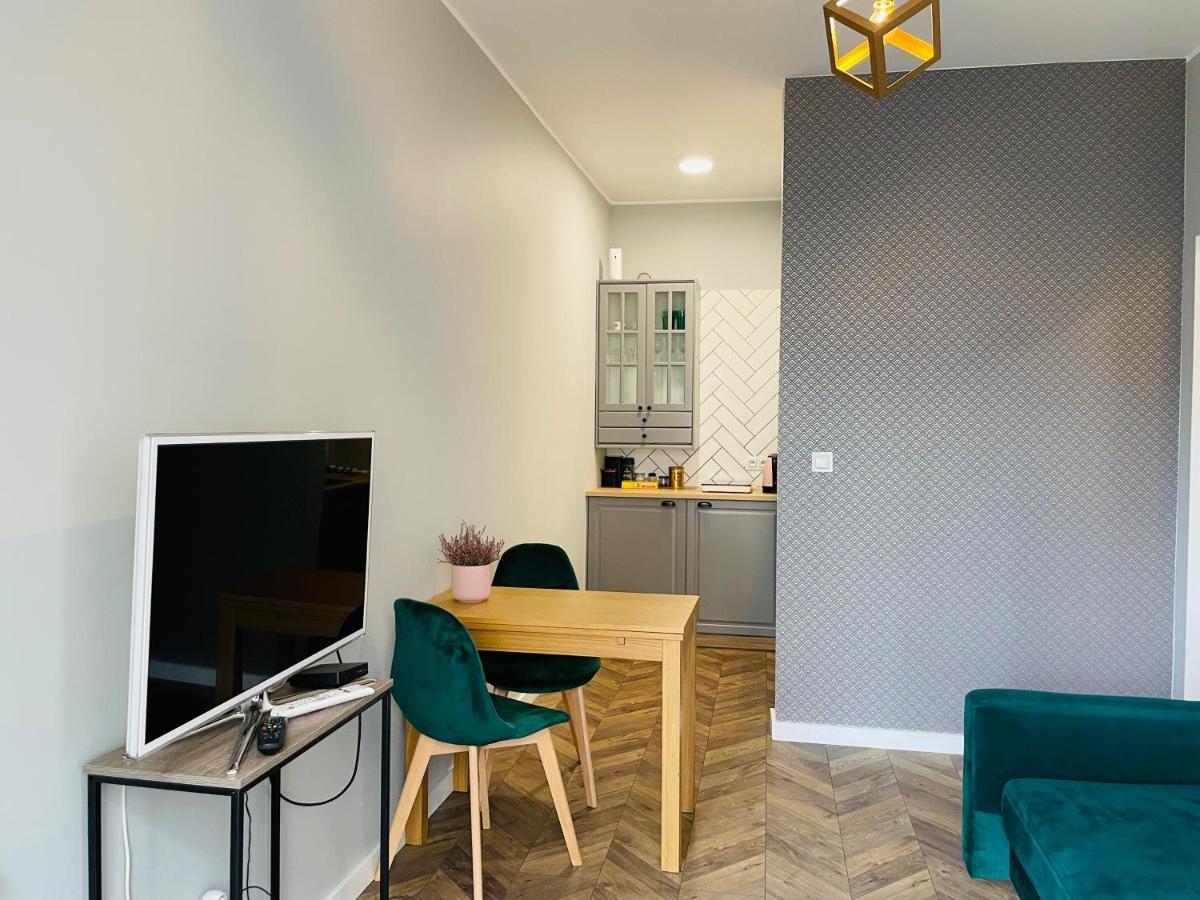 Apartament Z Ogrodkiem I Garazem Posen Exterior foto